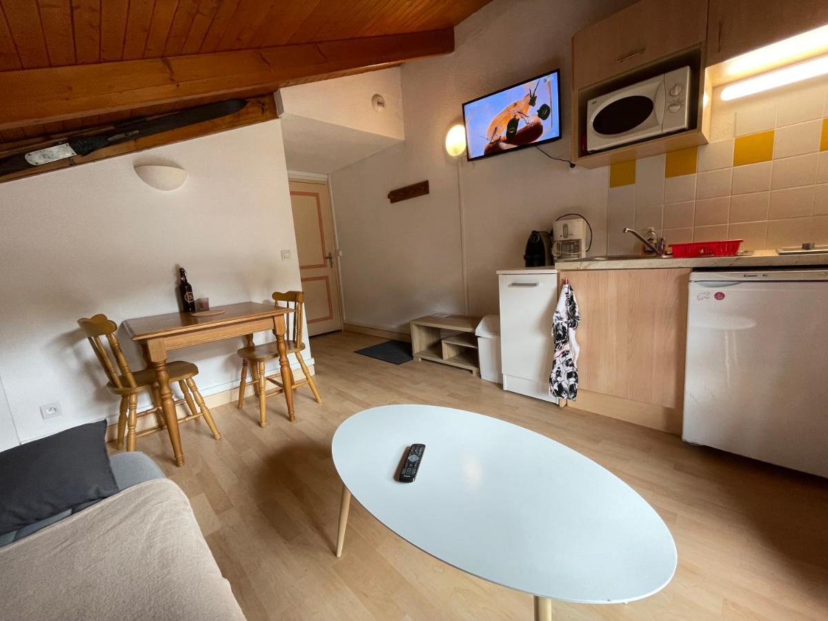 Studio 1411 Apartment Ustou Luaran gambar